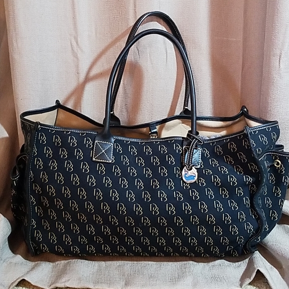 dooney and bourke extra large tote